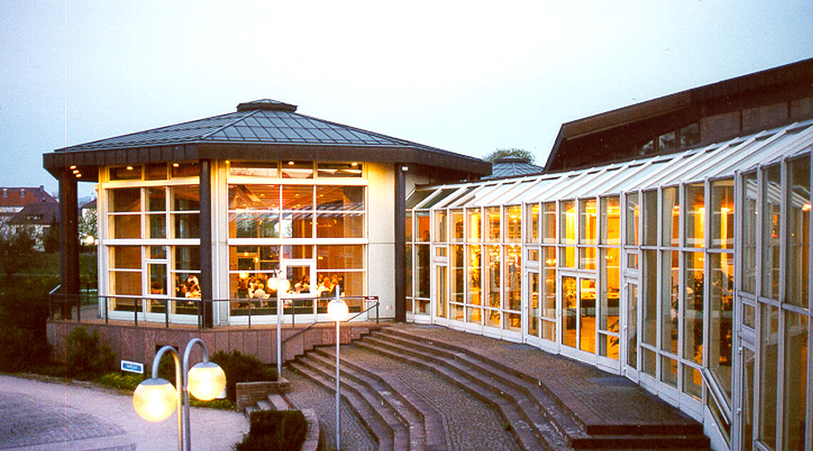 BadnerHalle Außenansicht3