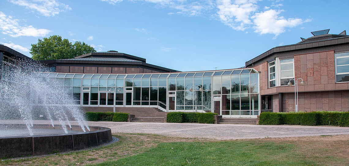 BadnerHalle Außenansicht